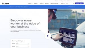 computadora y sitio web de tecnologia moderna