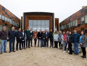 Dónde queda y qué ofrece la Escuela Cruce de los Andes en San Juan 27 edificio principal escuela cruce de los andes san juan