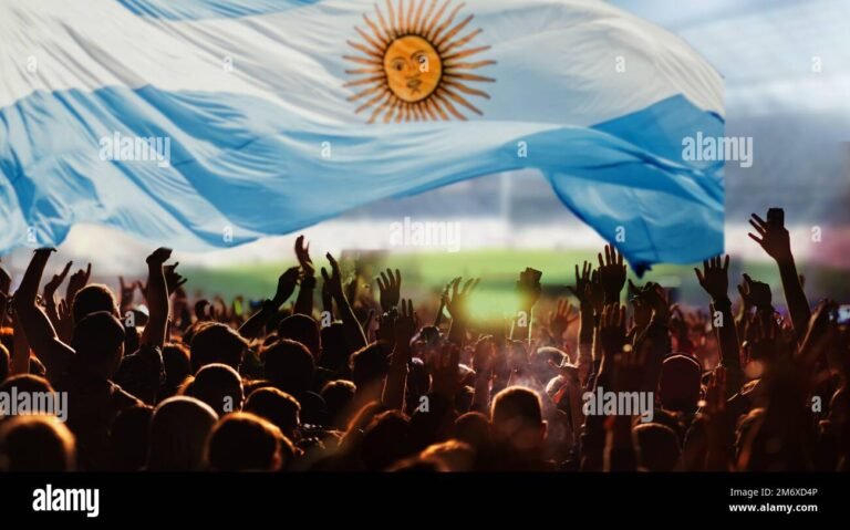 Qué es el Himno Nacional Argentino para niños y para qué sirve 2 ninos cantando bandera argentina patriotic